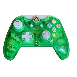 Rock Candy Line Green White Wired Microsoft Xbox One Controller No Wire 048-142